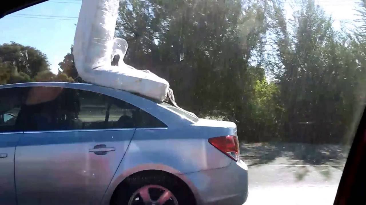 How to tie a mattress to a car